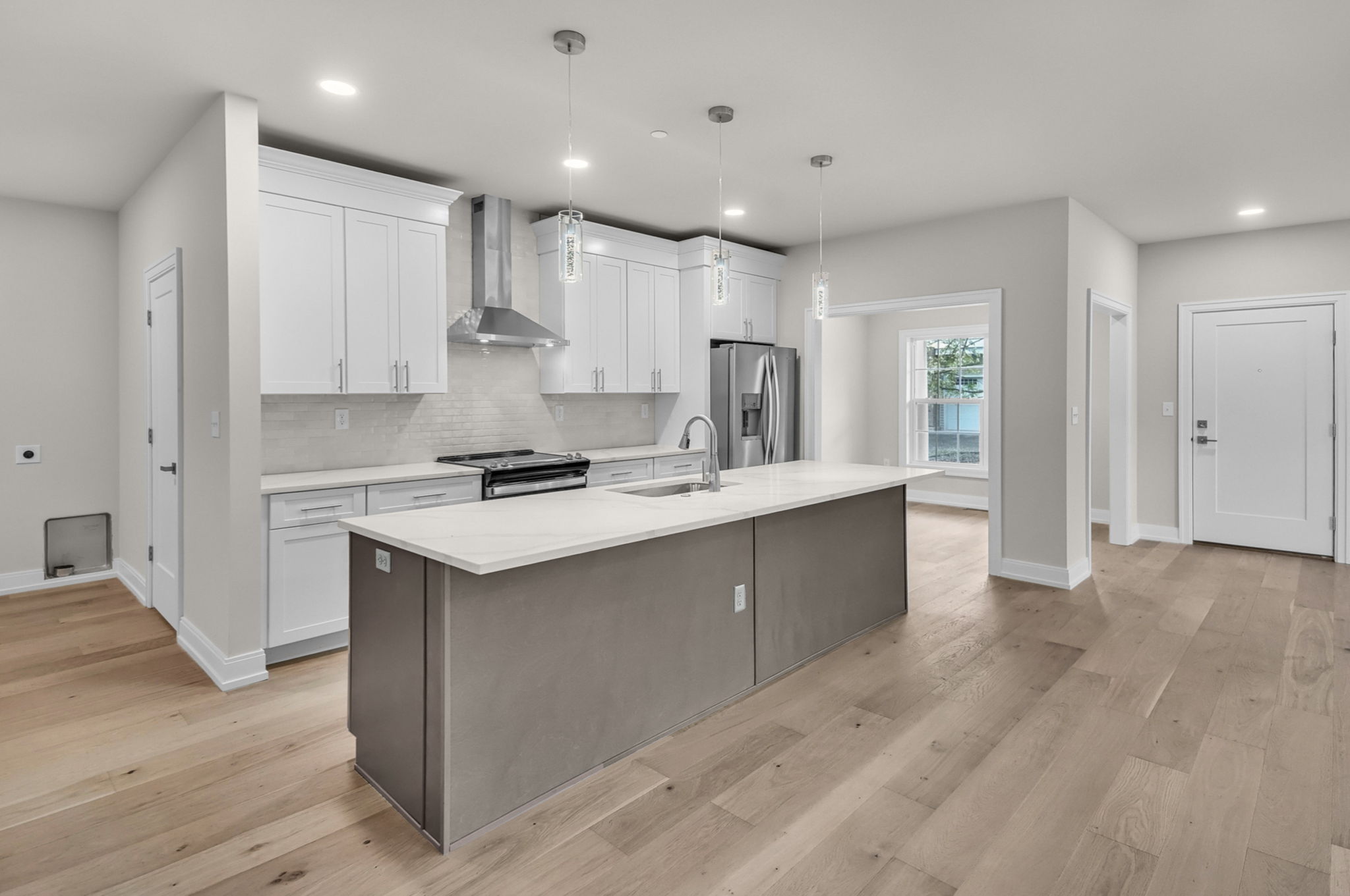 11-web-or-mls-011-601-vly-pointe-drive-niskayuna-ny-usa-006