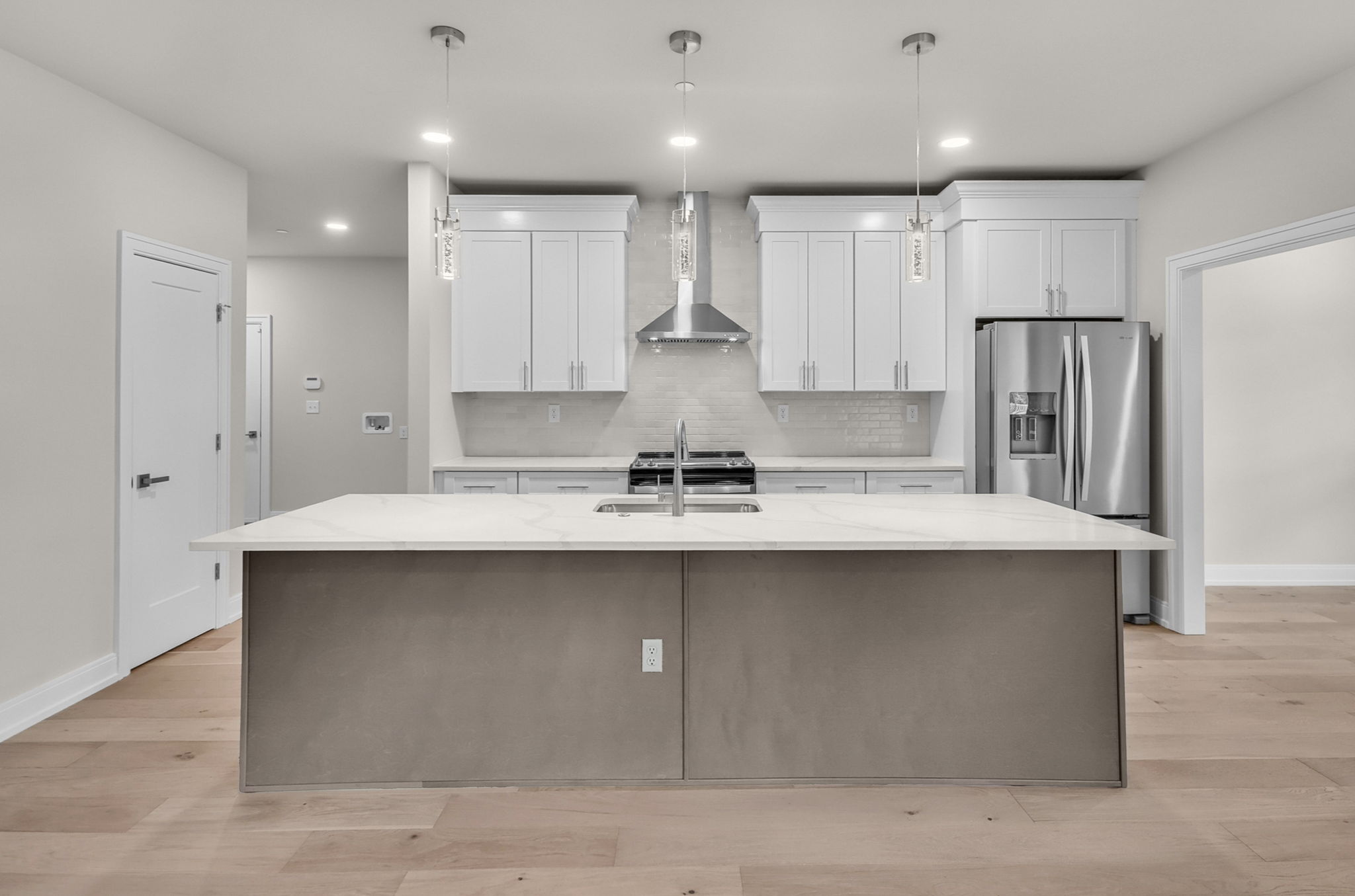 12-web-or-mls-012-601-vly-pointe-drive-niskayuna-ny-usa-003