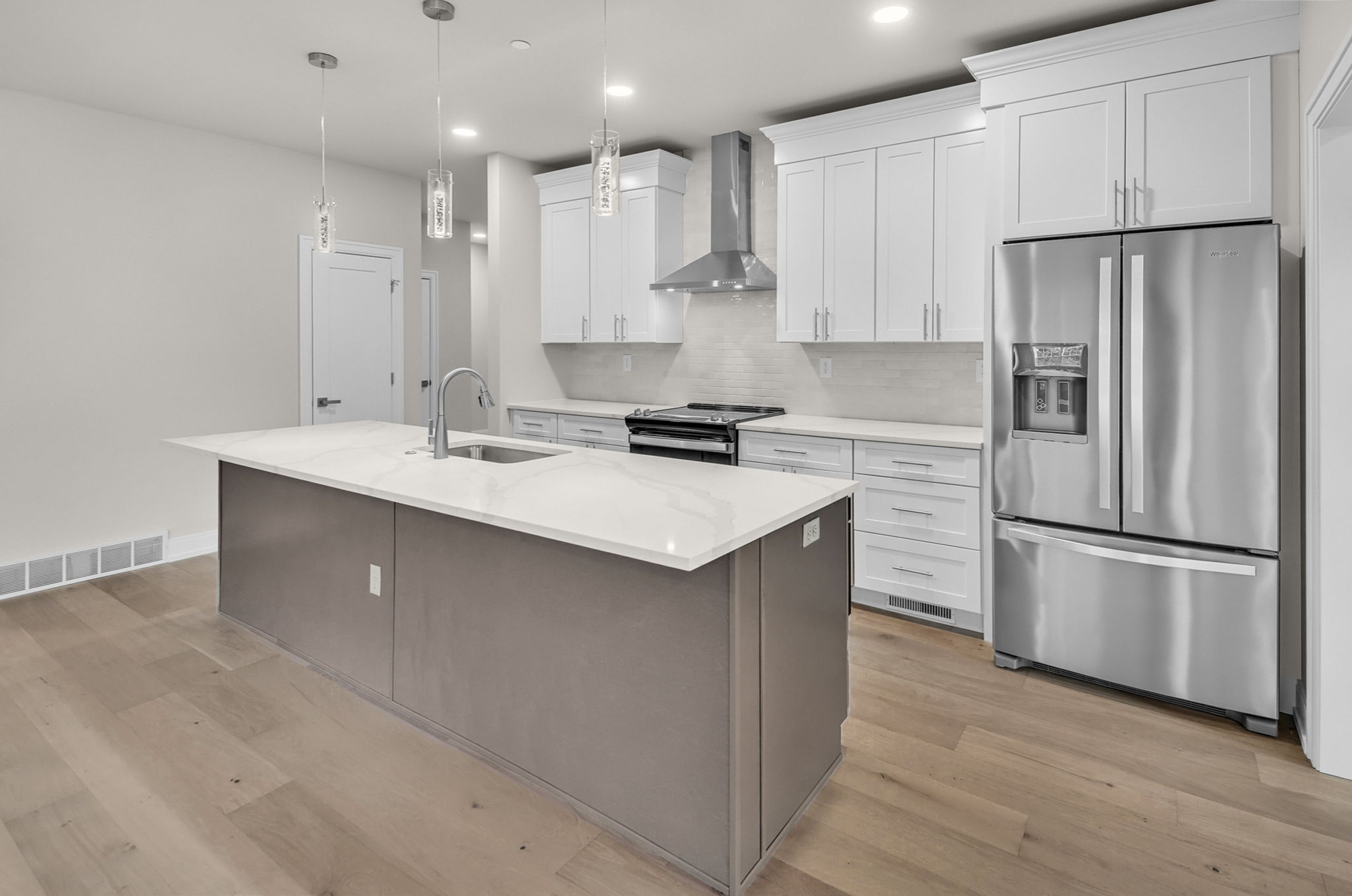 13-web-or-mls-013-601-vly-pointe-drive-niskayuna-ny-usa-004