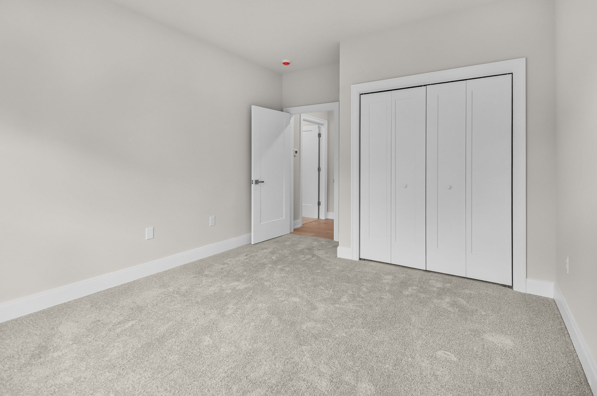 23-web-or-mls-023-601-vly-pointe-drive-niskayuna-ny-usa-011