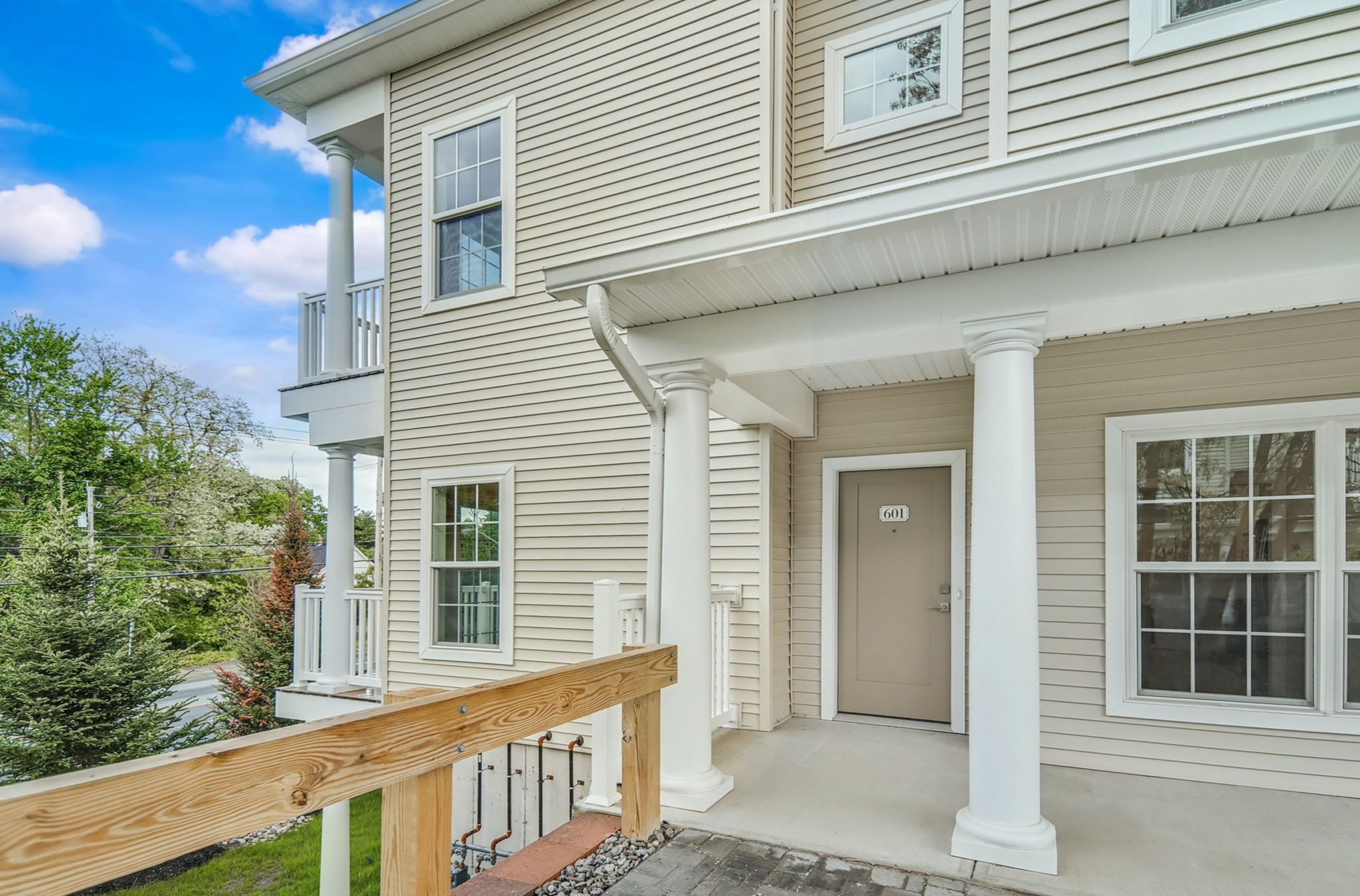4-web-or-mls-004-601-vly-pointe-drive-niskayuna-ny-usa-021