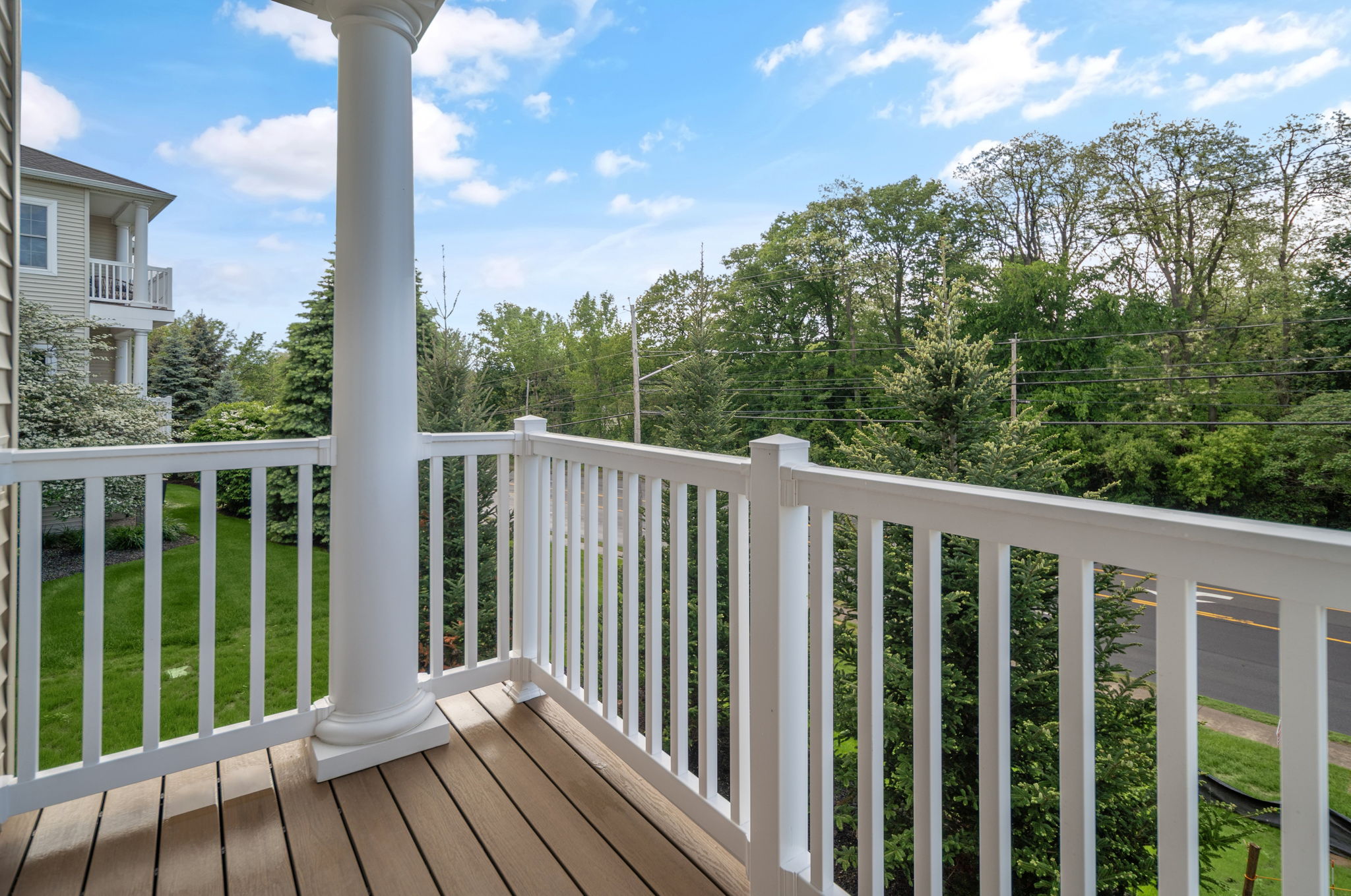 9-web-or-mls-009-601-vly-pointe-drive-niskayuna-ny-usa-025