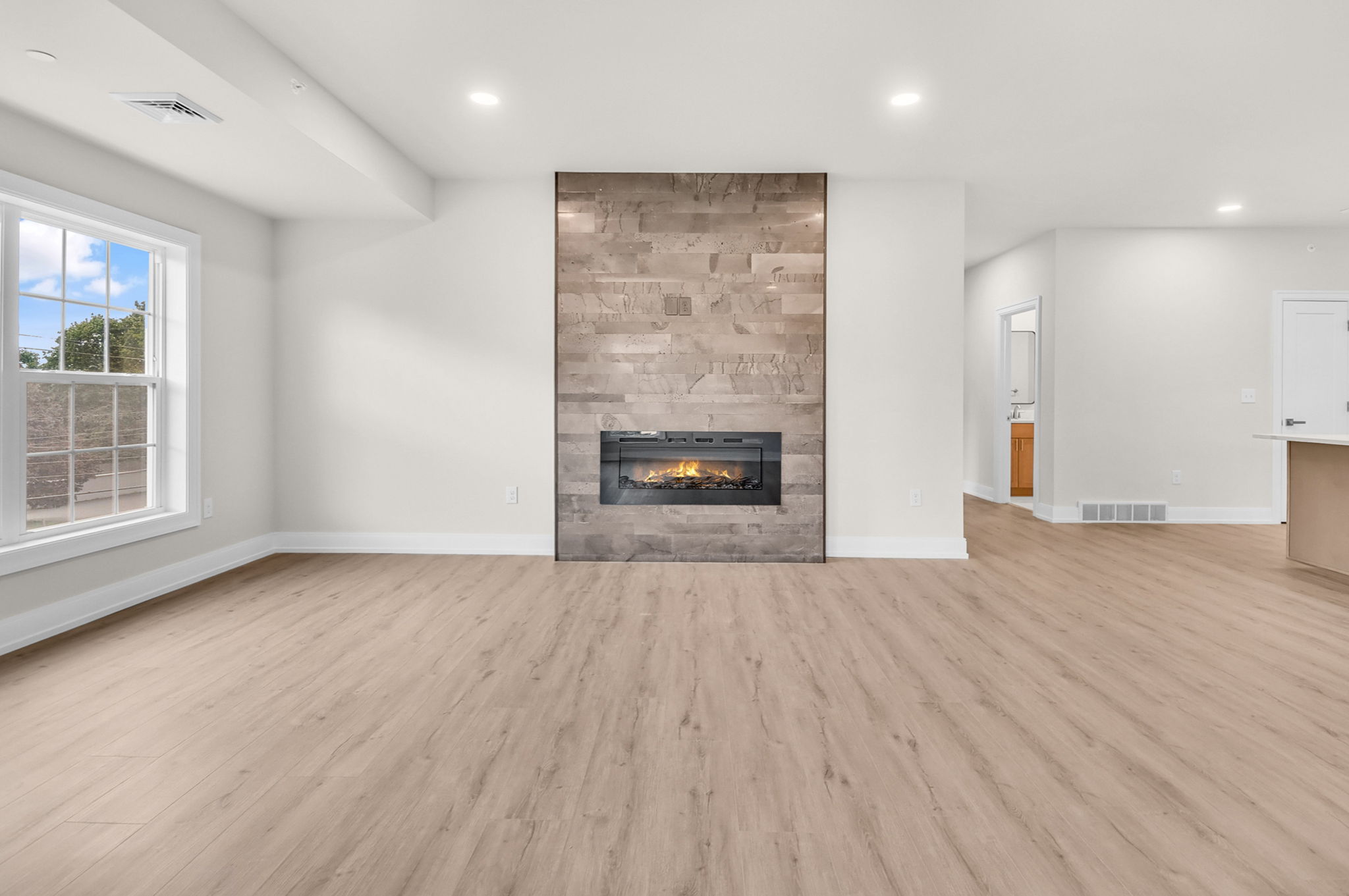 13-web-or-mls-013-605-vly-pointe-drive-schenectady-ny-usa-013